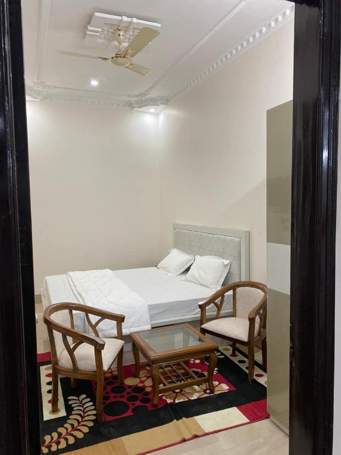 S.R Plaza Hotel Khurja Zewnętrze zdjęcie